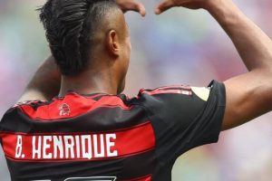 Com virada no segundo tempo, Flamengo vence Chelsea por 3 a 1 no Mundial