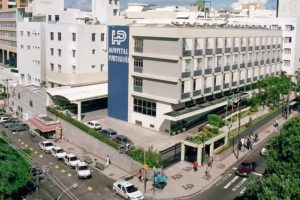 Duas funcionárias ficam feridas após queda de elevador em hospital