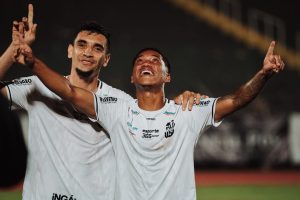 Galo Maringá goleia o Toledo por 7 a 0 e confirma classificação para as semifinais da Divisão de Acesso